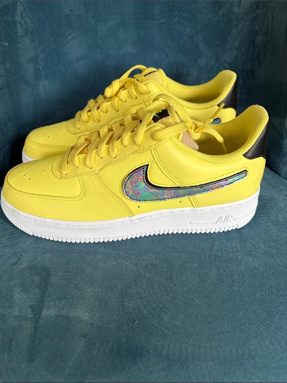 Nike Air force 1 low “yellow pulse”